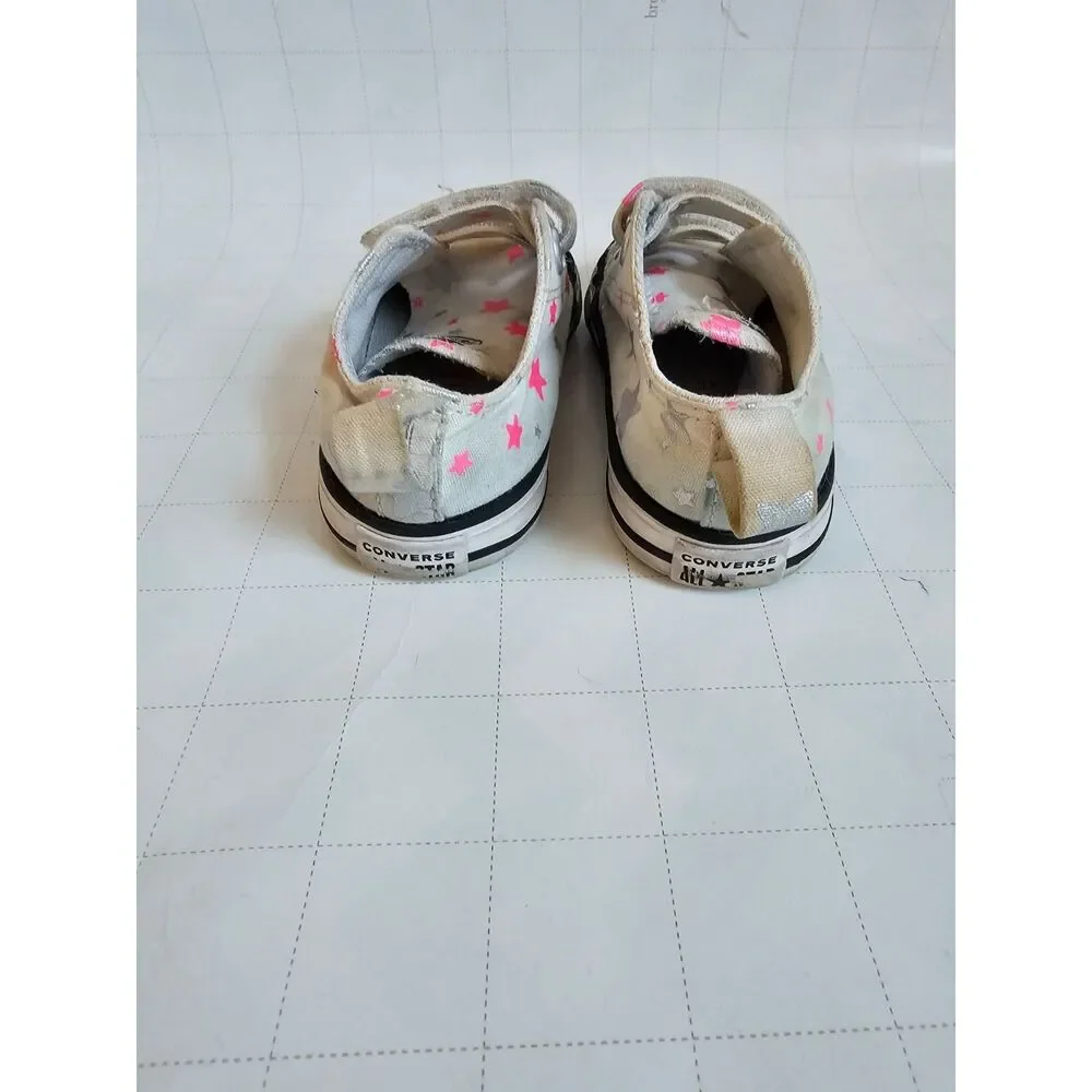 Converse All Star Toddler Sneakers – Size 6 Infant– Pink Star Print
